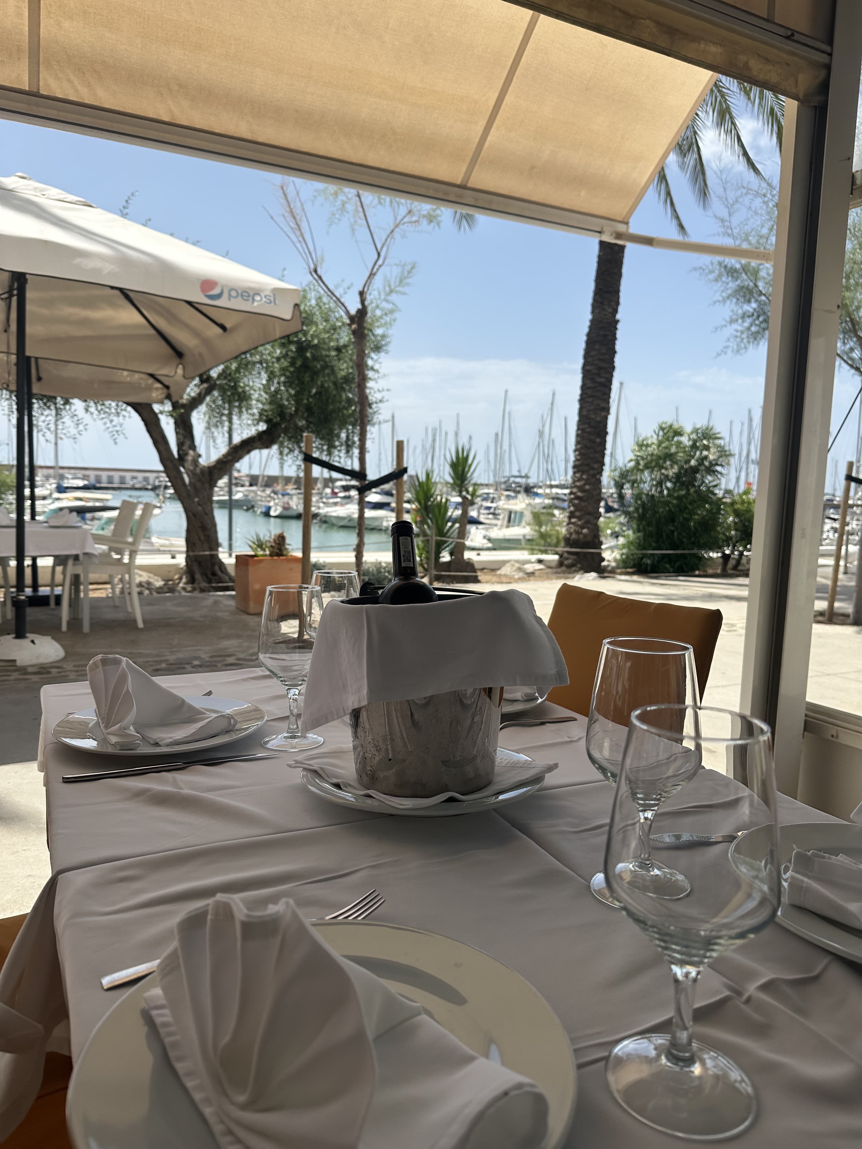 Ambiente restaurante Abrasa Berri Castelldefels